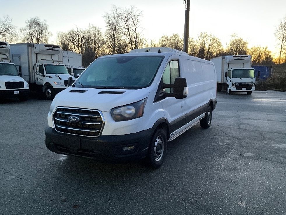 Refrigerated Truck-Light and Medium Duty Trucks-Ford-2020-Transit 350-Delta-BC-21,240\n\t\tkm-$ 42,250 - Image 3