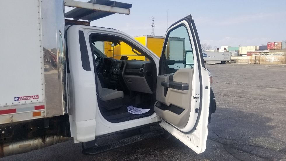 Refrigerated Truck-Light and Medium Duty Trucks-Ford-2021-F450-Mississauga-ON-462,532\n\t\tkm-$ 27,500 - Image 20