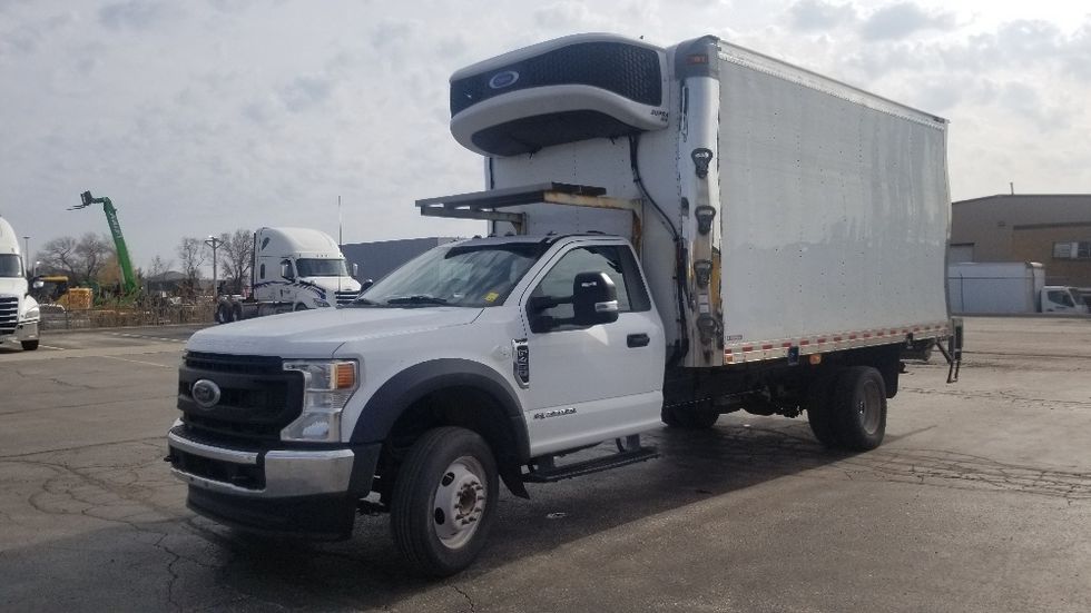 Refrigerated Truck-Light and Medium Duty Trucks-Ford-2021-F450-Mississauga-ON-462,532\n\t\tkm-$ 27,500 - Image 3