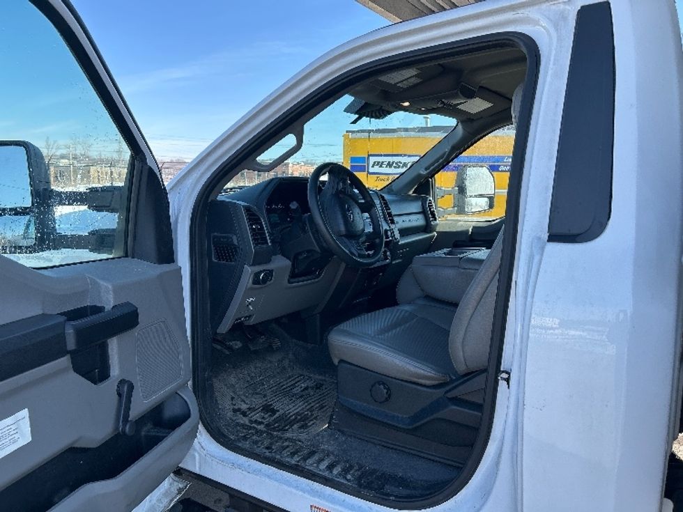 Refrigerated Truck-Light and Medium Duty Trucks-Ford-2021-F450-Parkersburg-WV-124,511\n\t\tmiles-$ 37,500 - Image 15