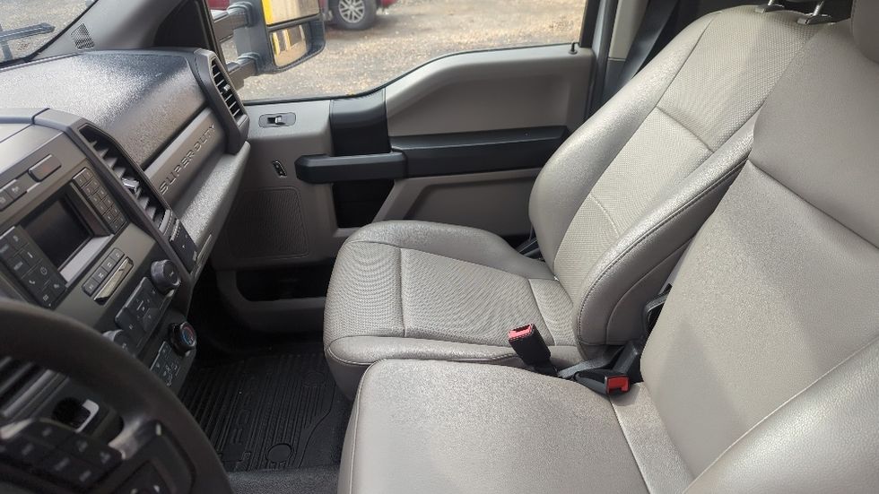 Refrigerated Truck-Light and Medium Duty Trucks-Ford-2021-F550-Suwanee-GA-168,930\n\t\tmiles-$ 39,000 - Image 18