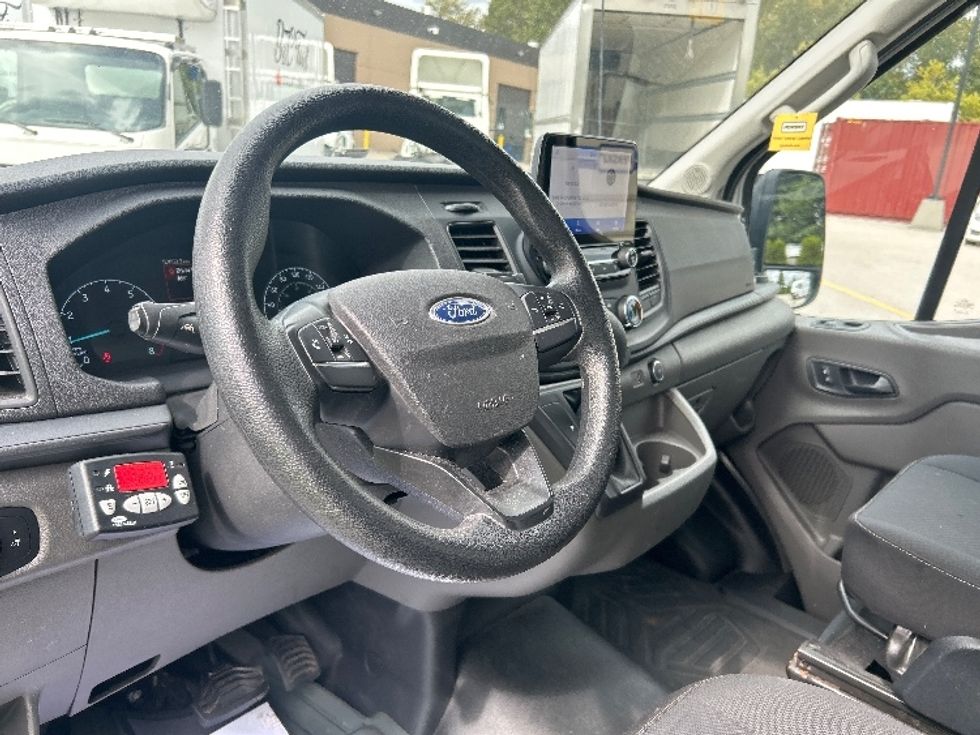 Refrigerated Truck-Light and Medium Duty Trucks-Ford-2021-Transit 250-Abbotsford-BC-92,000\n\t\tkm-$ 41,500 - Image 14