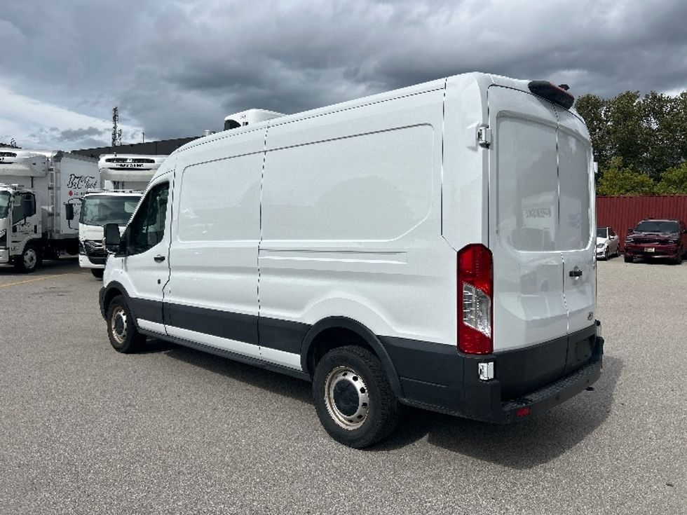 Refrigerated Truck-Light and Medium Duty Trucks-Ford-2021-Transit 250-Abbotsford-BC-92,000\n\t\tkm-$ 41,500 - Image 5