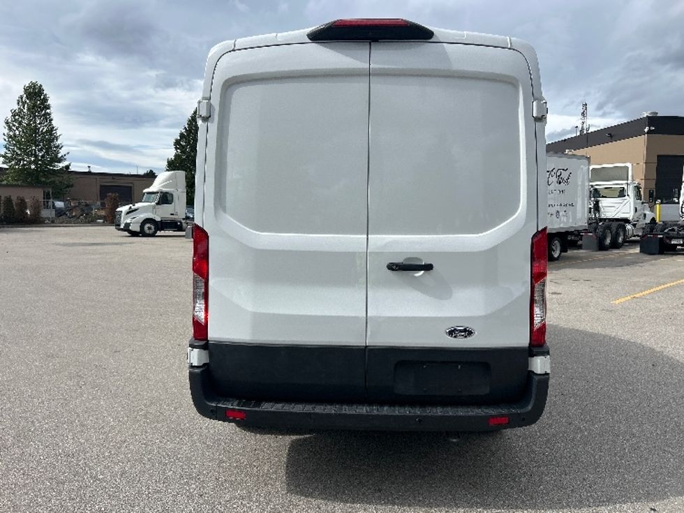 Refrigerated Truck-Light and Medium Duty Trucks-Ford-2021-Transit 250-Abbotsford-BC-92,000\n\t\tkm-$ 41,500 - Image 6