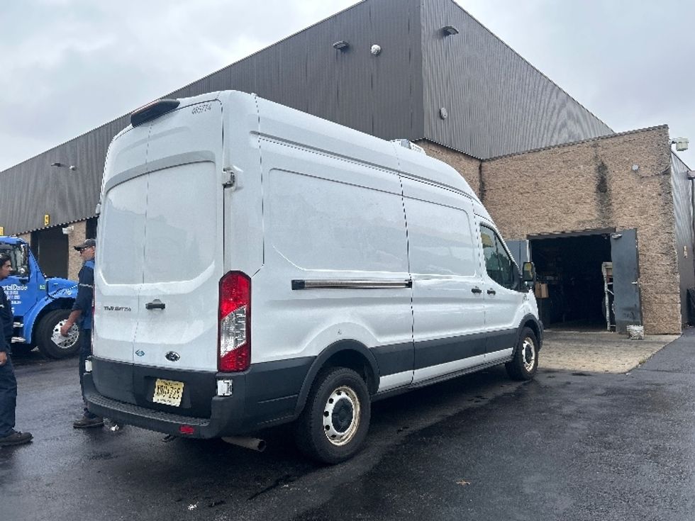 Refrigerated Truck-Light and Medium Duty Trucks-Ford-2021-Transit 250-Burlington-NJ-101,800\n\t\tmiles-$ 37,500 - Image 12