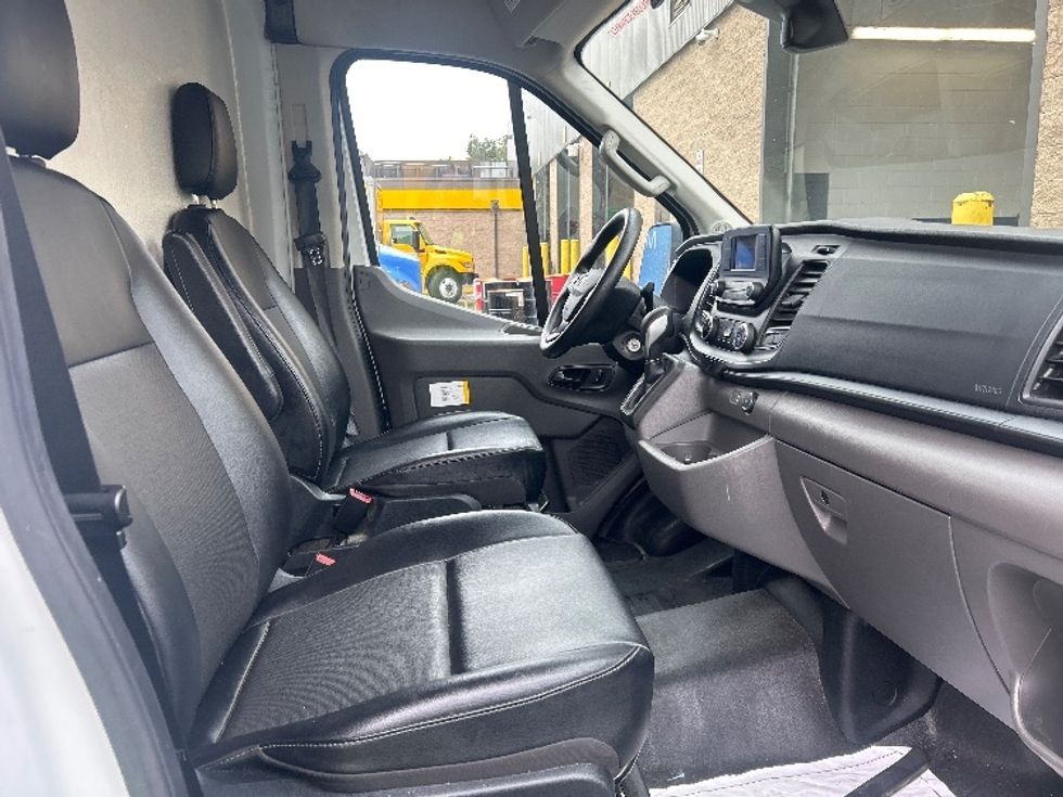 Refrigerated Truck-Light and Medium Duty Trucks-Ford-2021-Transit 250-Burlington-NJ-101,800\n\t\tmiles-$ 37,500 - Image 21