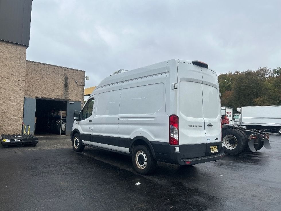 Refrigerated Truck-Light and Medium Duty Trucks-Ford-2021-Transit 250-Burlington-NJ-101,800\n\t\tmiles-$ 37,500 - Image 6