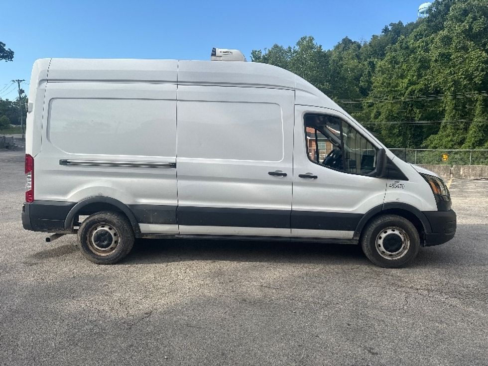 Refrigerated Truck-Light and Medium Duty Trucks-Ford-2021-Transit 250-Huntington-WV-169,232\n\t\tmiles-$ 22,000 - Image 14