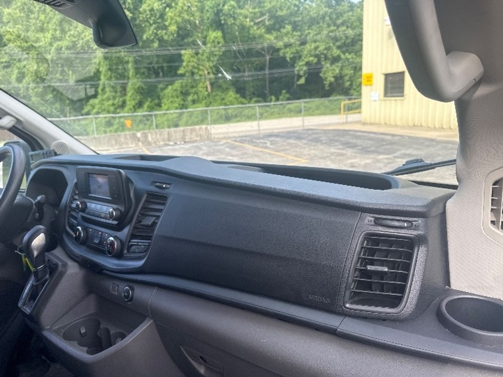 Refrigerated Truck-Light and Medium Duty Trucks-Ford-2021-Transit 250-Huntington-WV-169,232\n\t\tmiles-$ 22,000 - Image 20