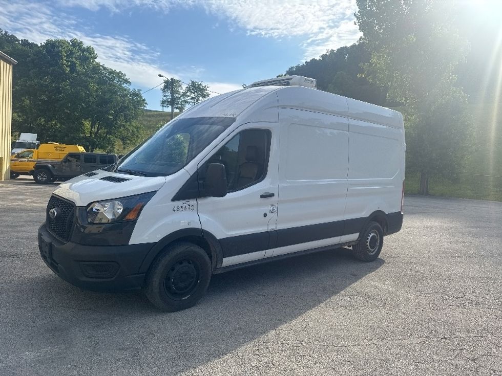 Refrigerated Truck-Light and Medium Duty Trucks-Ford-2021-Transit 250-Huntington-WV-169,232\n\t\tmiles-$ 22,000 - Image 3