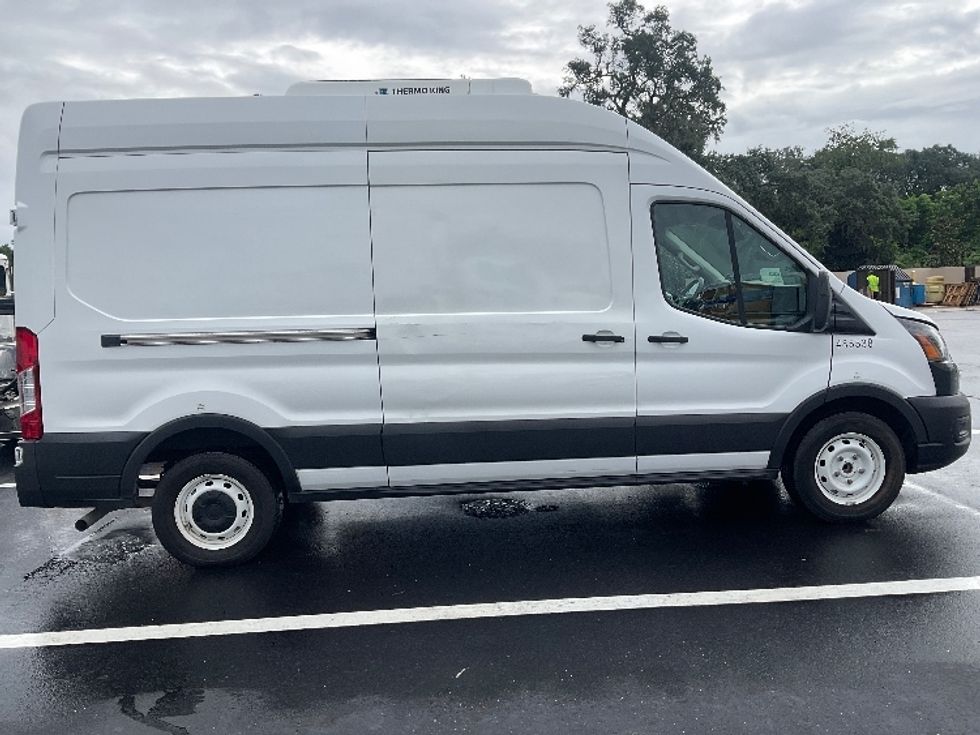 Refrigerated Truck-Light and Medium Duty Trucks-Ford-2021-Transit 250-Miami-FL-82,898\n\t\tmiles-$ 37,750 - Image 14