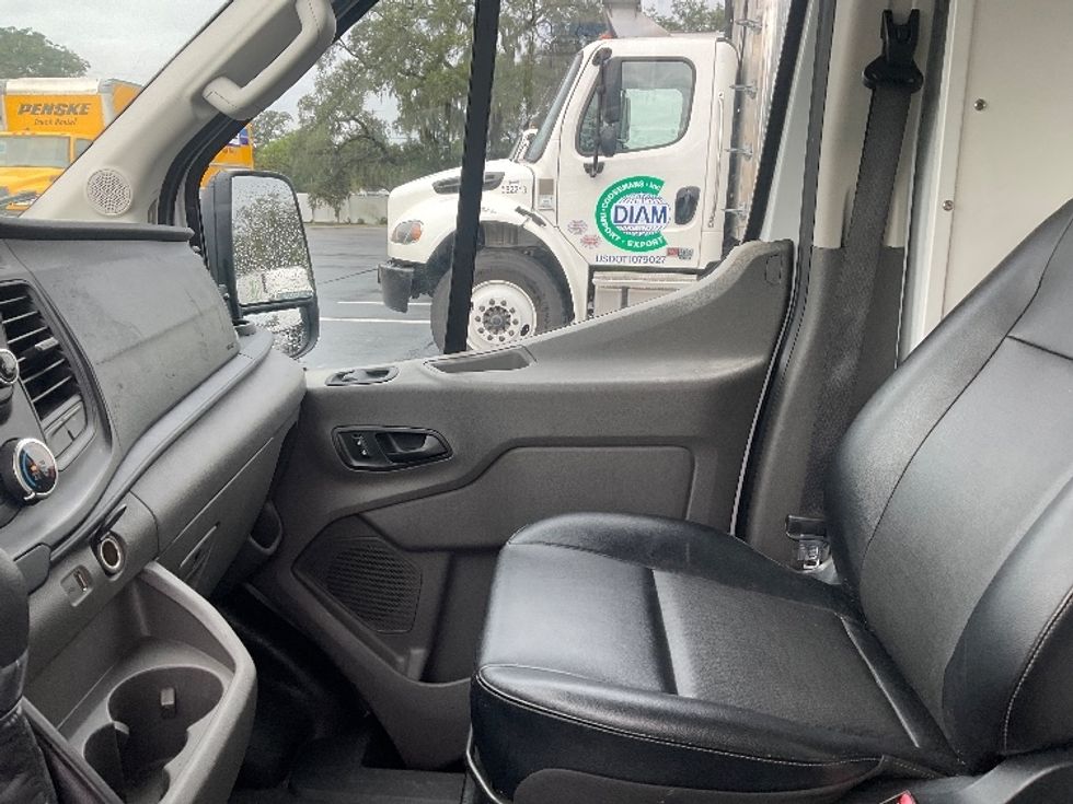 Refrigerated Truck-Light and Medium Duty Trucks-Ford-2021-Transit 250-Miami-FL-82,898\n\t\tmiles-$ 37,750 - Image 18