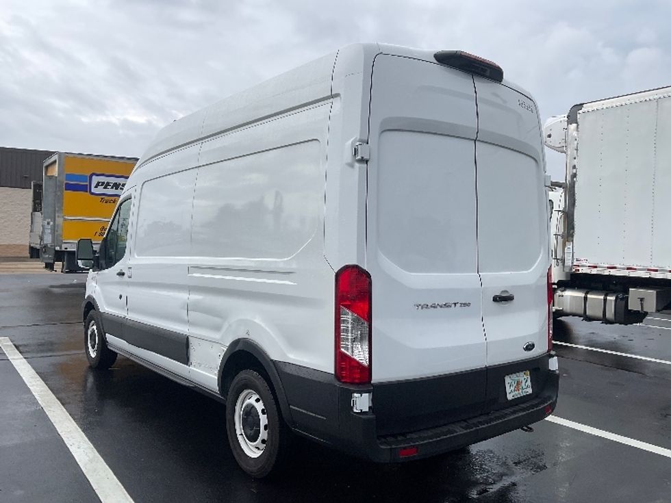 Refrigerated Truck-Light and Medium Duty Trucks-Ford-2021-Transit 250-Miami-FL-82,898\n\t\tmiles-$ 37,750 - Image 6