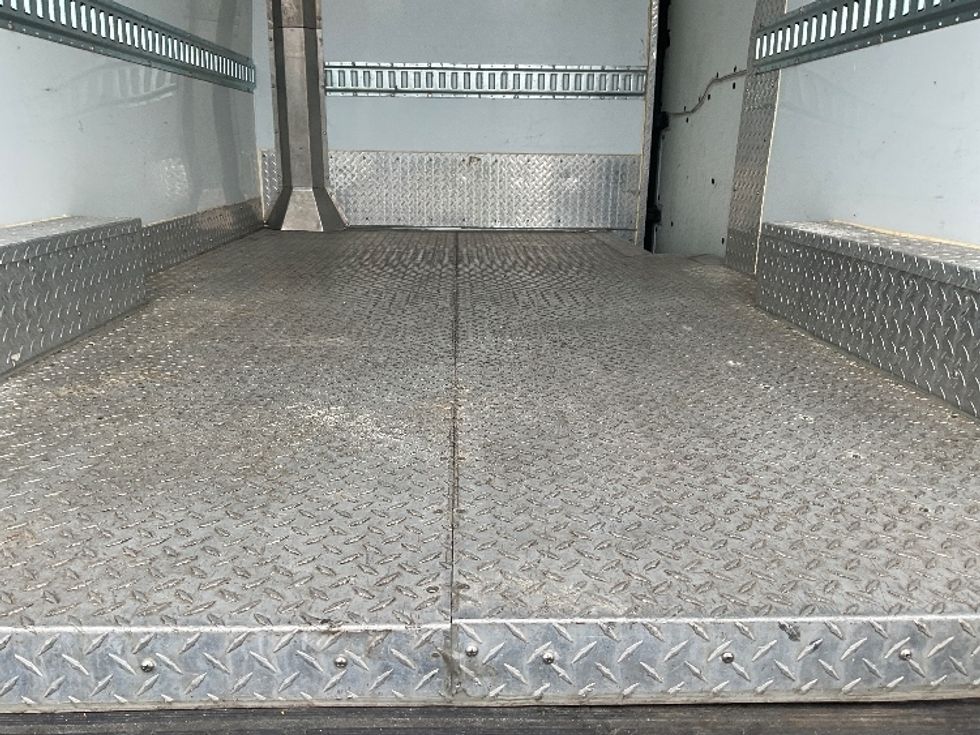 Refrigerated Truck-Light and Medium Duty Trucks-Ford-2021-Transit 250-Miami-FL-82,898\n\t\tmiles-$ 37,750 - Image 9