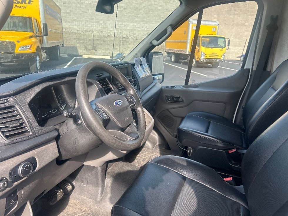 Refrigerated Truck-Light and Medium Duty Trucks-Ford-2021-Transit 250-Philadelphia-PA-93,486\n\t\tmiles-$ 35,750 - Image 17
