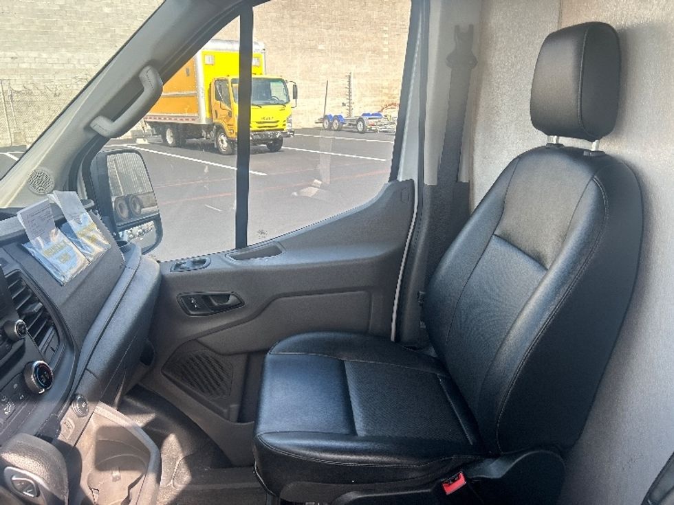 Refrigerated Truck-Light and Medium Duty Trucks-Ford-2021-Transit 250-Philadelphia-PA-93,486\n\t\tmiles-$ 35,750 - Image 19