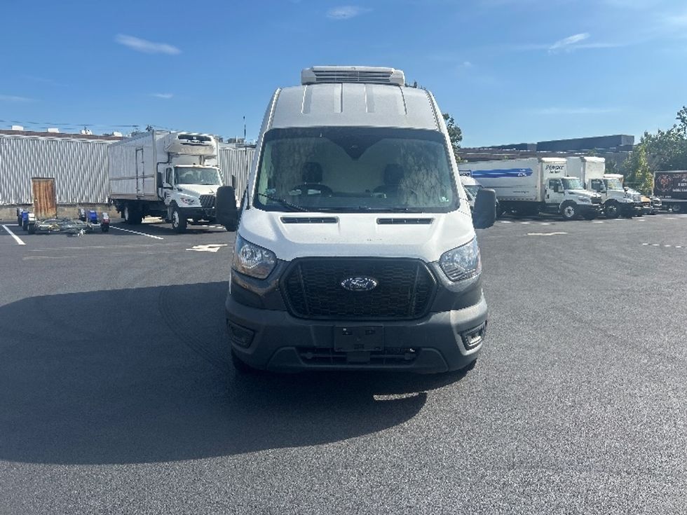 Refrigerated Truck-Light and Medium Duty Trucks-Ford-2021-Transit 250-Philadelphia-PA-93,486\n\t\tmiles-$ 35,750 - Image 2
