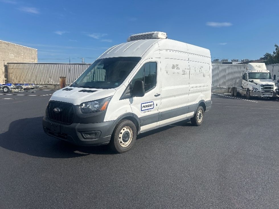 Refrigerated Truck-Light and Medium Duty Trucks-Ford-2021-Transit 250-Philadelphia-PA-93,486\n\t\tmiles-$ 35,750 - Image 3