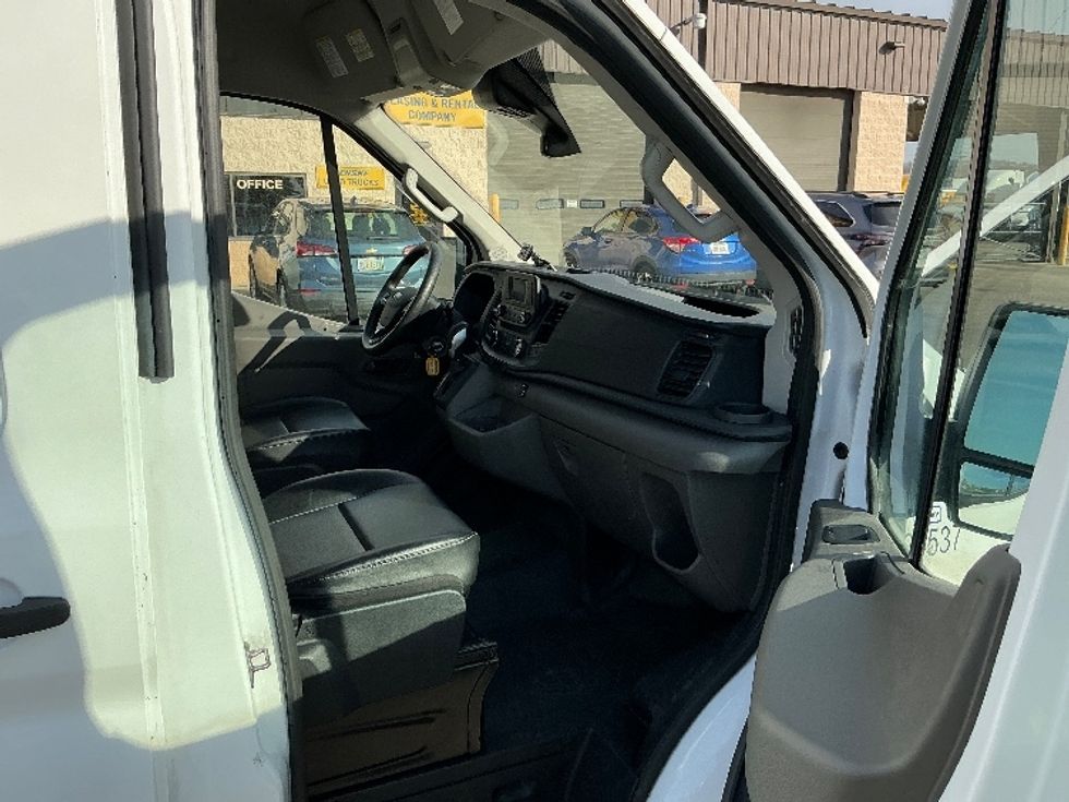 Refrigerated Truck-Light and Medium Duty Trucks-Ford-2021-Transit 250-Piqua-OH-111,533\n\t\tmiles-$ 29,250 - Image 20