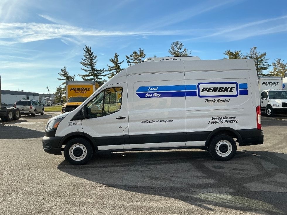 Refrigerated Truck-Light and Medium Duty Trucks-Ford-2021-Transit 250-Piqua-OH-111,533\n\t\tmiles-$ 29,250 - Image 4