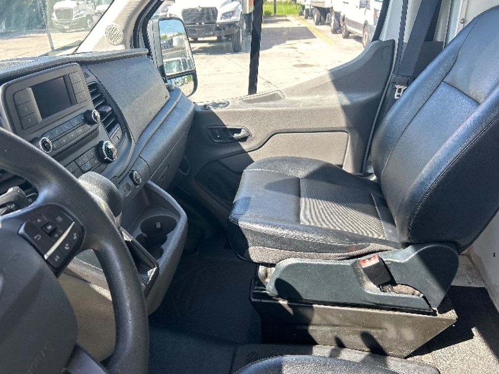 Refrigerated Truck-Light and Medium Duty Trucks-Ford-2021-Transit 250-Tampa-FL-142,531\n\t\tmiles-$ 27,750 - Image 19