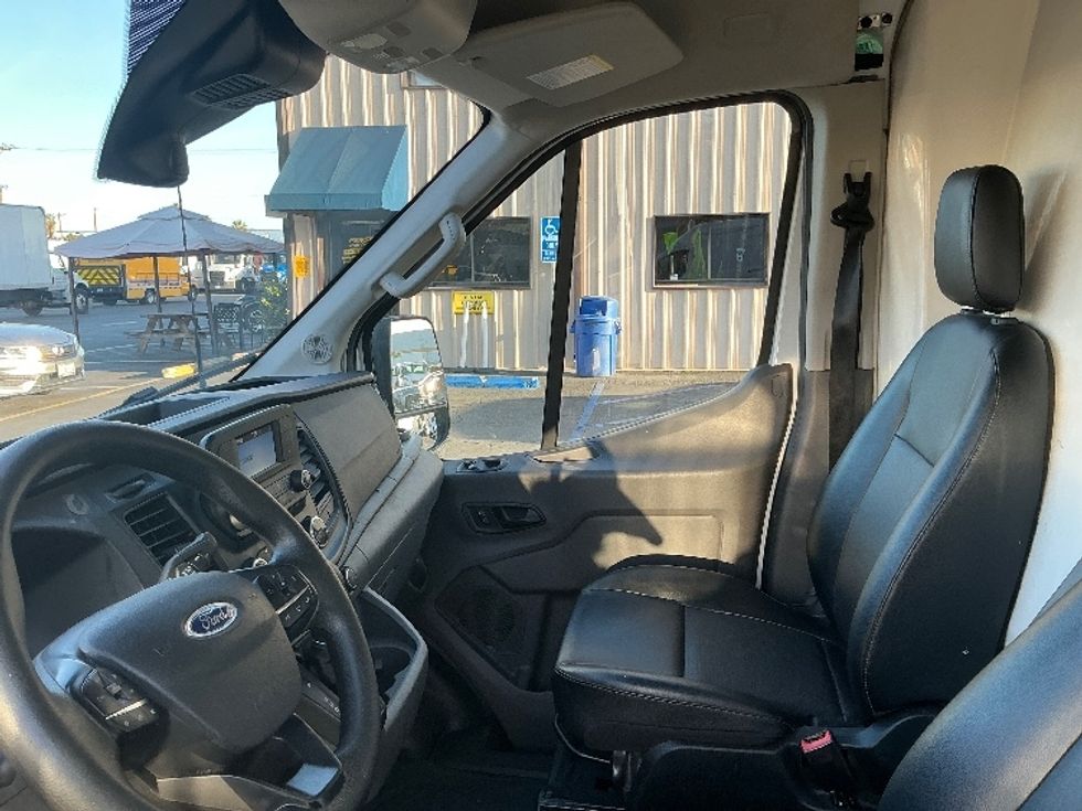 Refrigerated Truck-Light and Medium Duty Trucks-Ford-2021-Transit 250-Torrance-CA-117,434\n\t\tmiles-$ 33,000 - Image 19