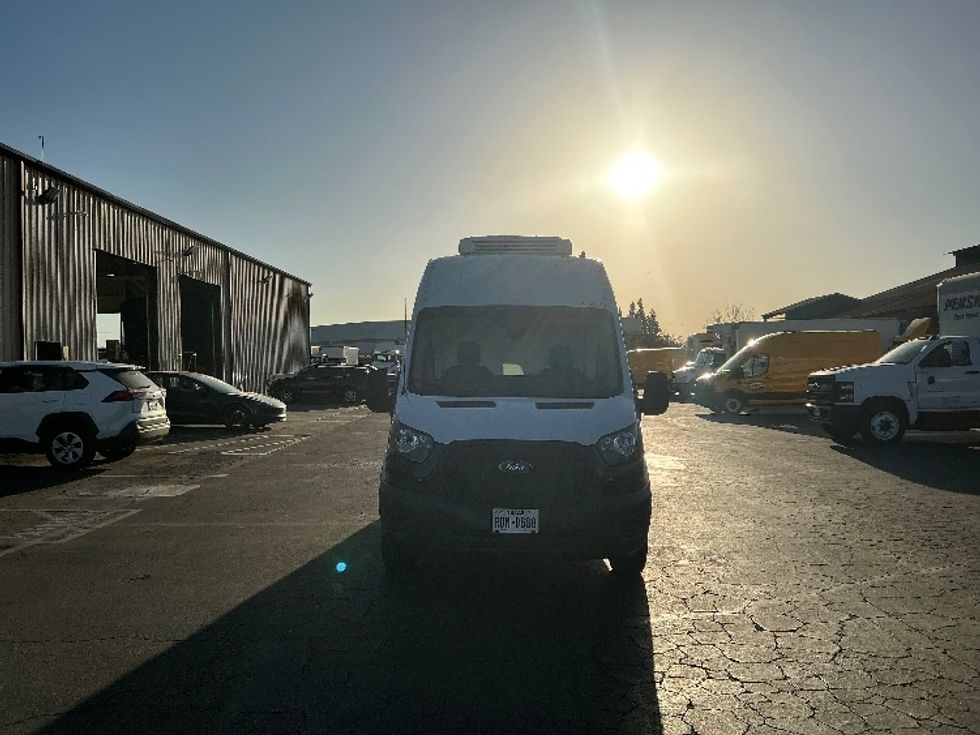 Refrigerated Truck-Light and Medium Duty Trucks-Ford-2021-Transit 250-Torrance-CA-117,434\n\t\tmiles-$ 33,000 - Image 2