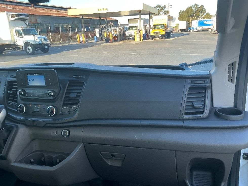 Refrigerated Truck-Light and Medium Duty Trucks-Ford-2021-Transit 250-Torrance-CA-117,434\n\t\tmiles-$ 33,000 - Image 21