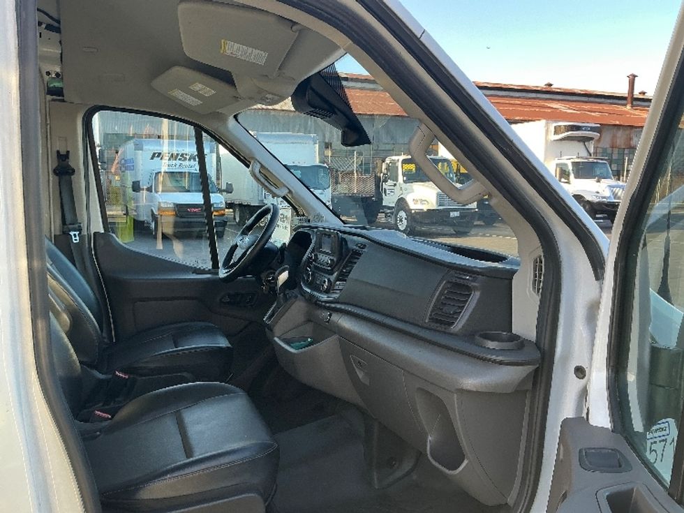 Refrigerated Truck-Light and Medium Duty Trucks-Ford-2021-Transit 250-Torrance-CA-117,434\n\t\tmiles-$ 33,000 - Image 22