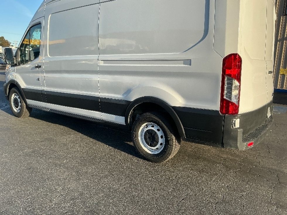 Refrigerated Truck-Light and Medium Duty Trucks-Ford-2021-Transit 250-Torrance-CA-117,434\n\t\tmiles-$ 33,000 - Image 5