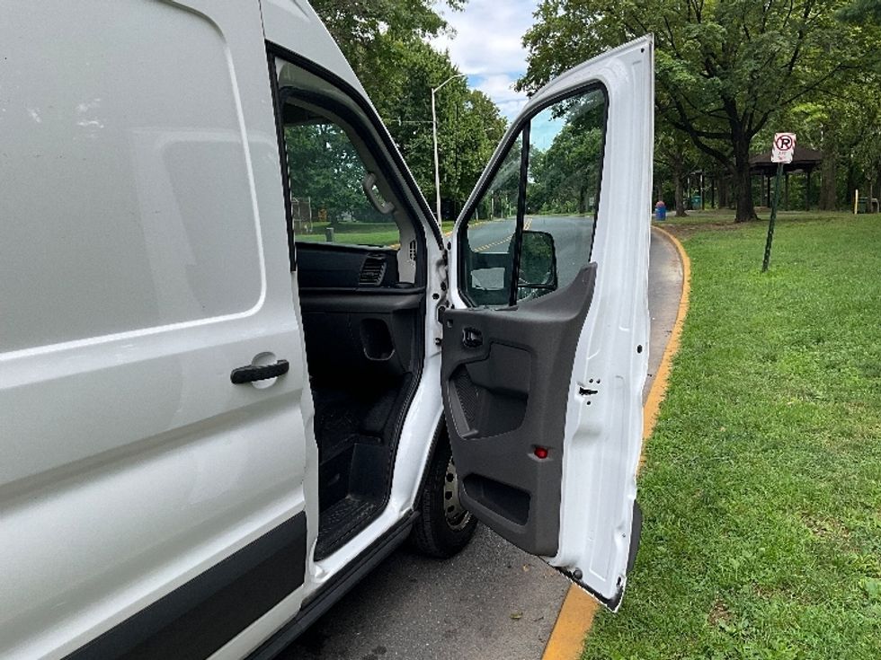 Refrigerated Truck-Light and Medium Duty Trucks-Ford-2021-Transit 350-Reading-PA-168,786\n\t\tmiles-$ 42,250 - Image 20