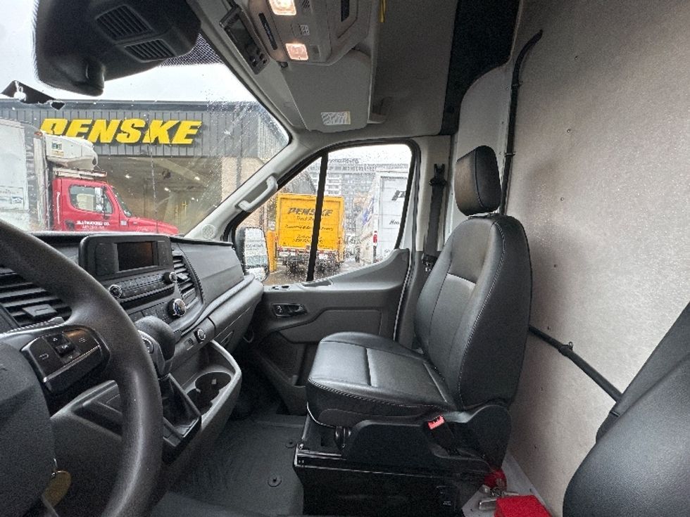 Refrigerated Truck-Light and Medium Duty Trucks-Ford-2022-Transit 250-North Bergen-NJ-40,787\n\t\tmiles-$ 36,750 - Image 18