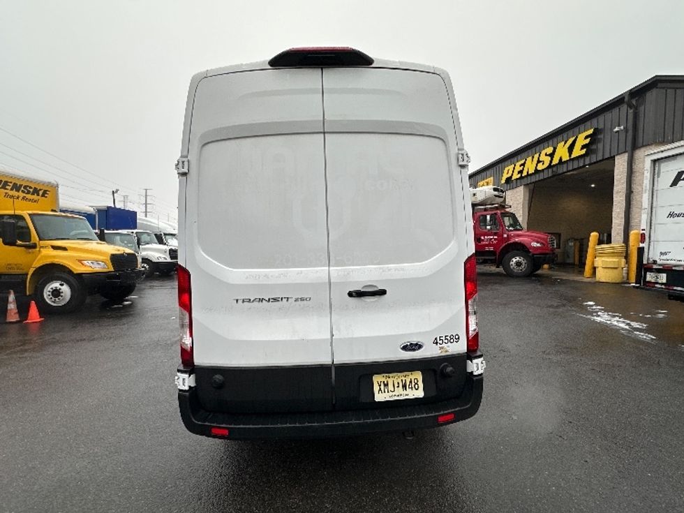 Refrigerated Truck-Light and Medium Duty Trucks-Ford-2022-Transit 250-North Bergen-NJ-40,787\n\t\tmiles-$ 36,750 - Image 7