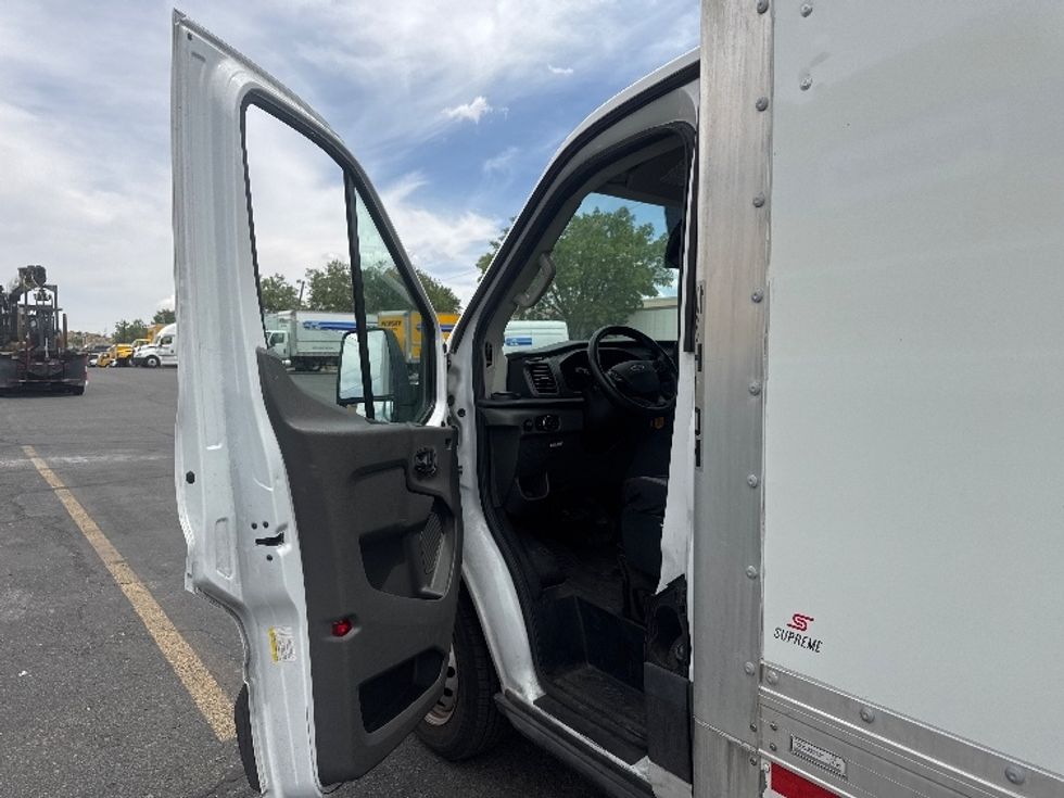Refrigerated Truck-Light and Medium Duty Trucks-Ford-2022-Transit 350-Albuquerque-NM-109,407\n\t\tmiles-$ 35,750 - Image 14