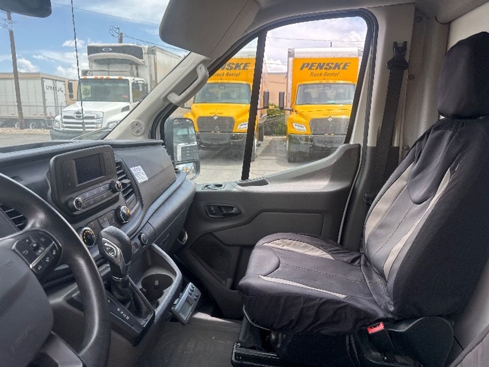 Refrigerated Truck-Light and Medium Duty Trucks-Ford-2022-Transit 350-Albuquerque-NM-109,407\n\t\tmiles-$ 35,750 - Image 17