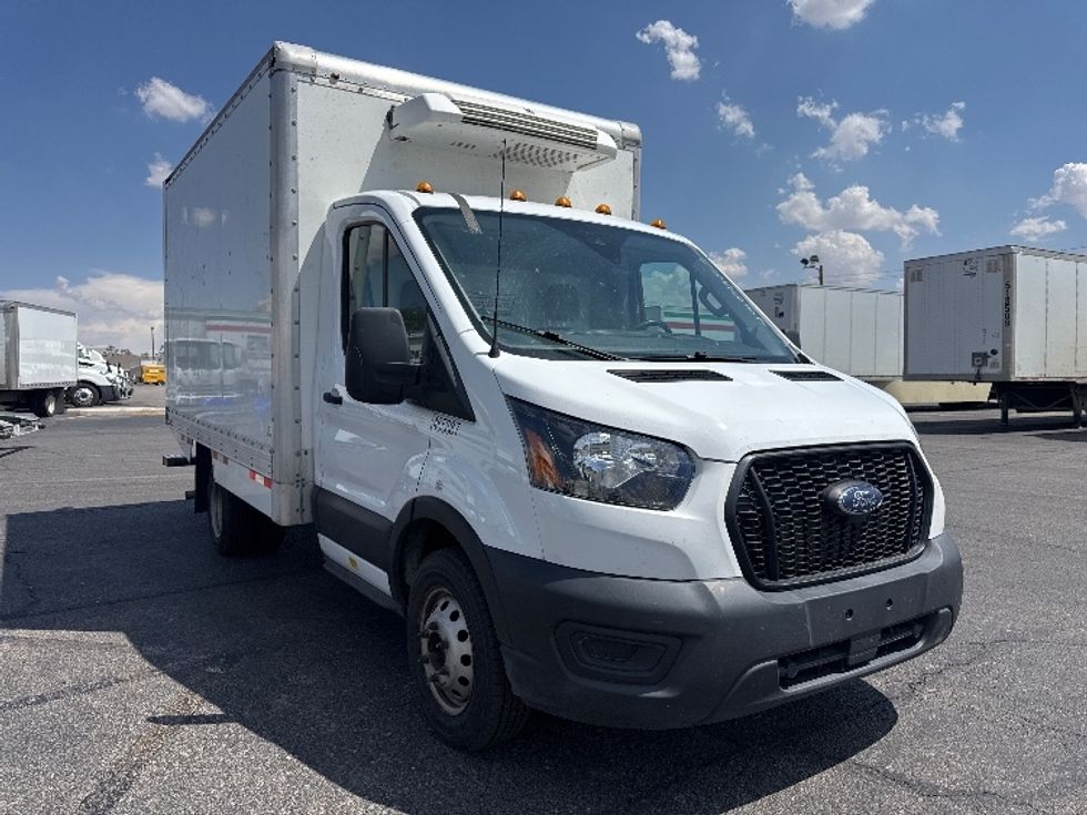 Refrigerated Truck-Light and Medium Duty Trucks-Ford-2022-Transit 350-El Paso-TX-123,861\n\t\tmiles-$ 33,500 - Image 1
