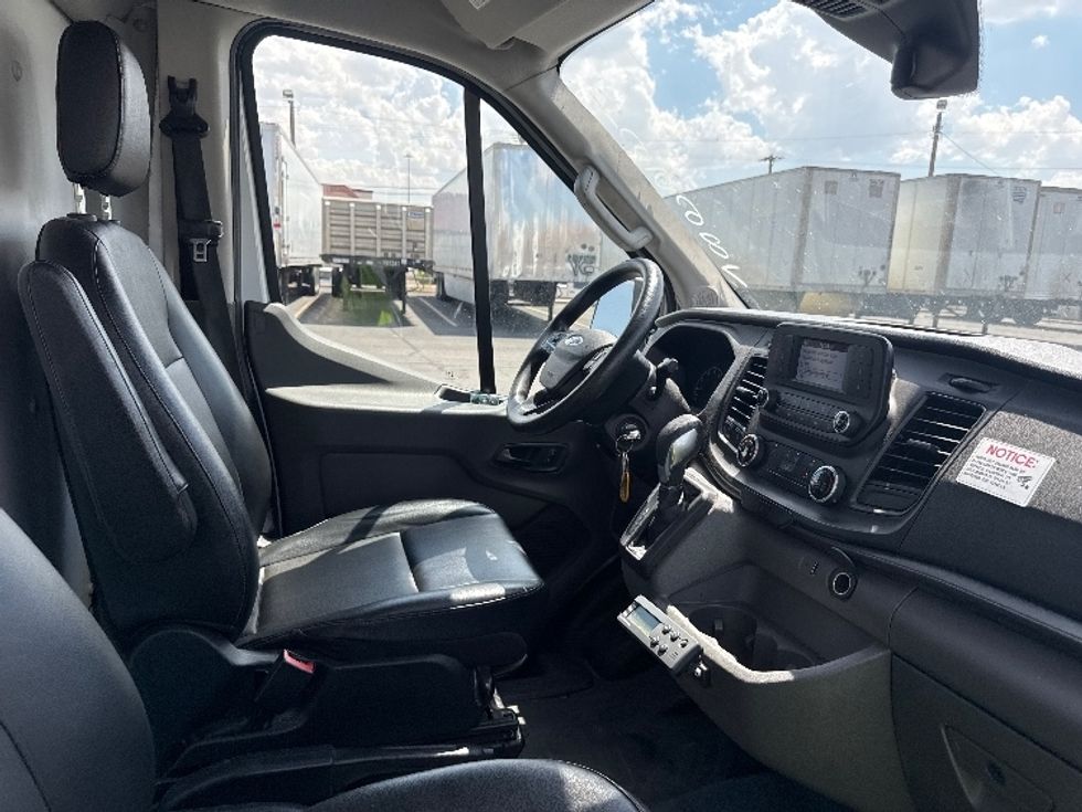 Refrigerated Truck-Light and Medium Duty Trucks-Ford-2022-Transit 350-El Paso-TX-123,861\n\t\tmiles-$ 33,500 - Image 20