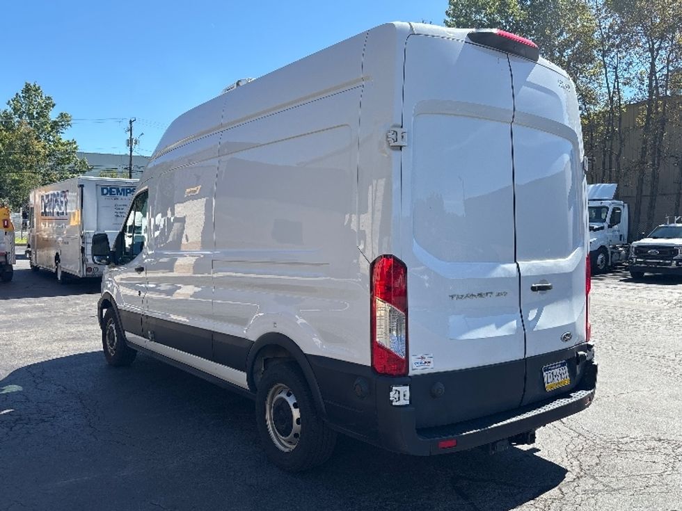 Refrigerated Truck-Light and Medium Duty Trucks-Ford-2022-Transit 350-Jessup-PA-134,235\n\t\tmiles-$ 28,250 - Image 5