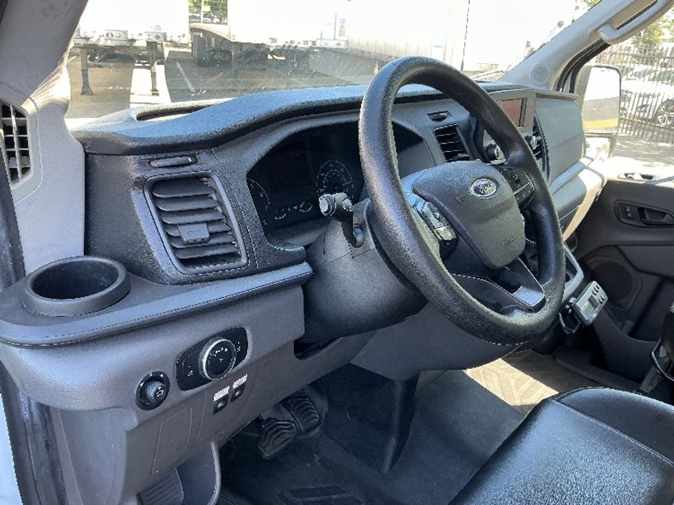 Refrigerated Truck-Light and Medium Duty Trucks-Ford-2022-Transit 350-Sacramento-CA-112,135\n\t\tmiles-$ 33,250 - Image 16