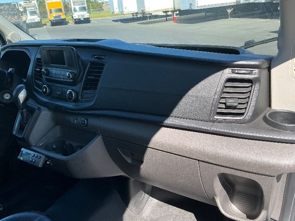 Refrigerated Truck-Light and Medium Duty Trucks-Ford-2022-Transit 350-Sacramento-CA-112,135\n\t\tmiles-$ 33,250 - Image 20