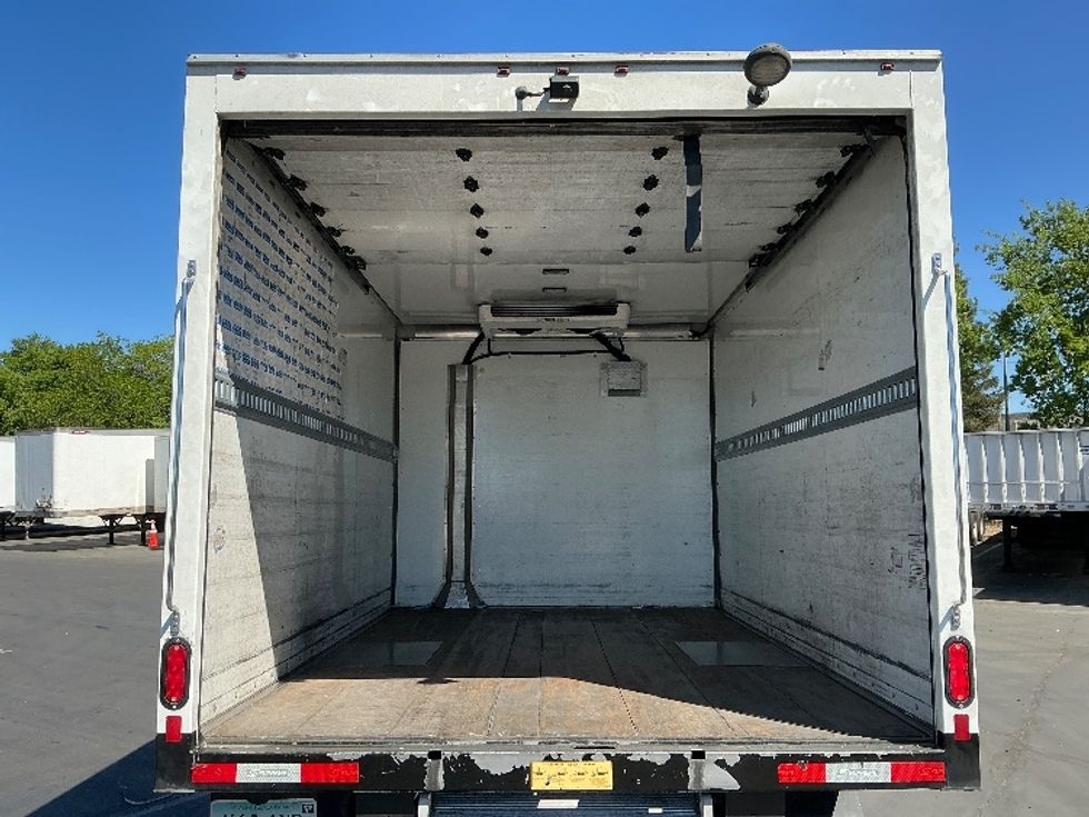 Refrigerated Truck-Light and Medium Duty Trucks-Ford-2022-Transit 350-Sacramento-CA-112,135\n\t\tmiles-$ 33,250 - Image 8