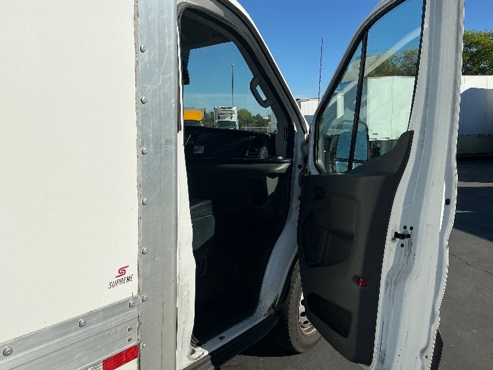 Refrigerated Truck-Light and Medium Duty Trucks-Ford-2022-Transit 350-Sacramento-CA-146,530\n\t\tmiles-$ 27,750 - Image 20