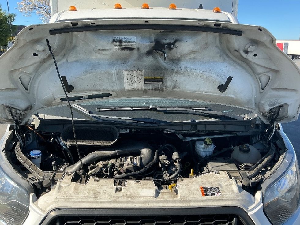 Refrigerated Truck-Light and Medium Duty Trucks-Ford-2022-Transit 350-Sacramento-CA-146,530\n\t\tmiles-$ 27,750 - Image 24