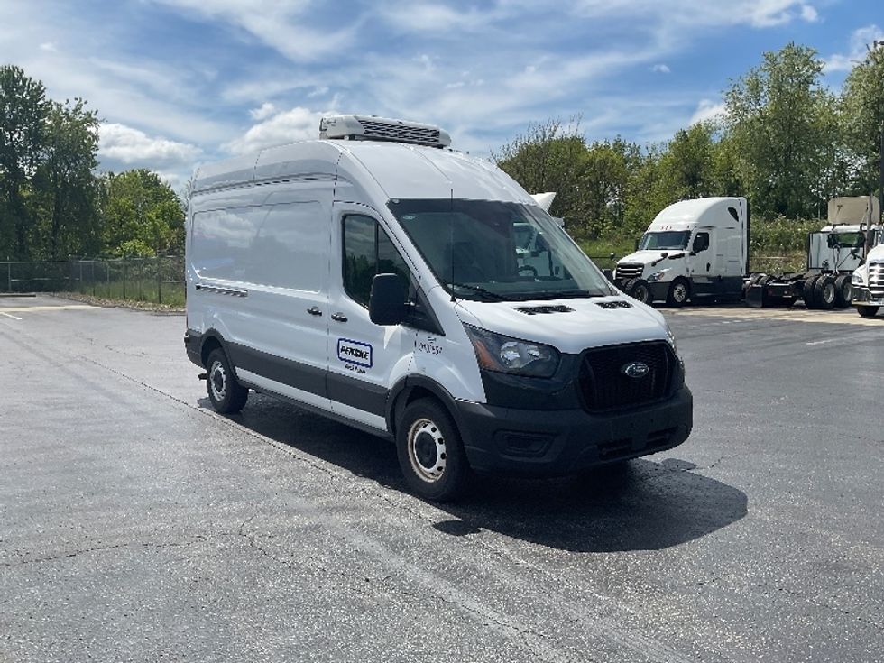Refrigerated Truck-Light and Medium Duty Trucks-Ford-2023-Transit 250-Pittsburgh-PA-34,529\n\t\tmiles-$ 48,500 - Image 1
