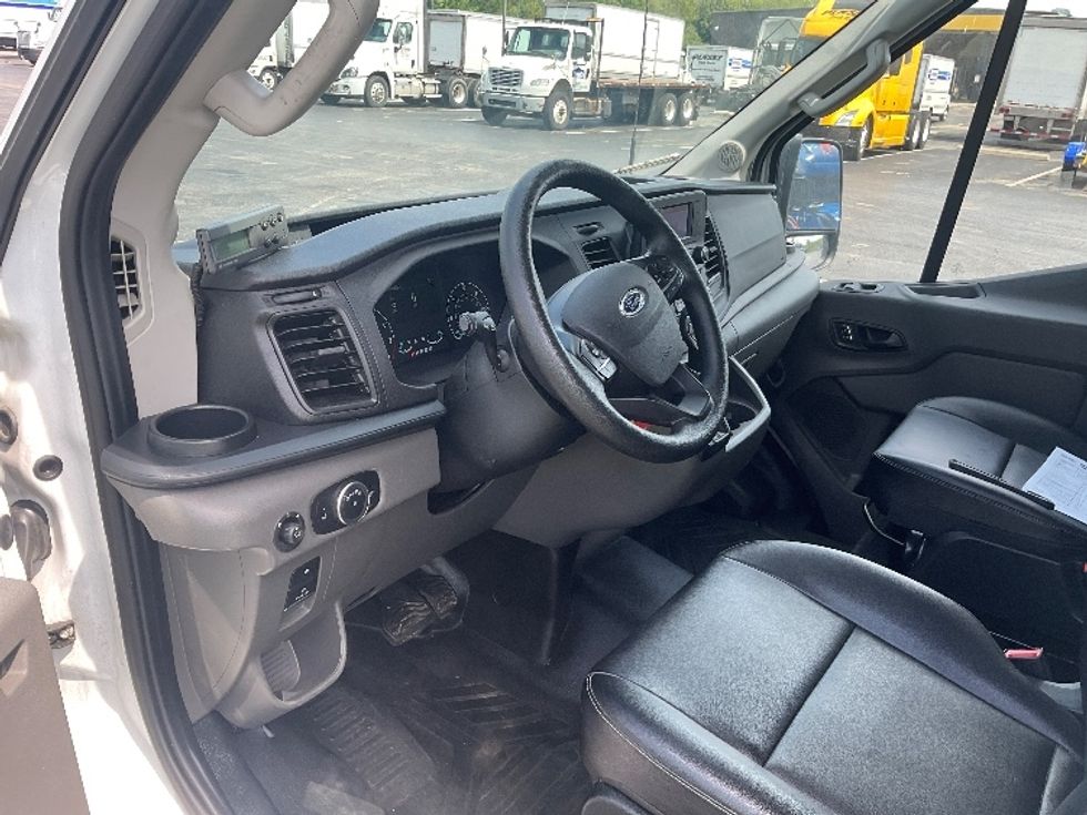 Refrigerated Truck-Light and Medium Duty Trucks-Ford-2023-Transit 250-Pittsburgh-PA-34,529\n\t\tmiles-$ 48,500 - Image 16