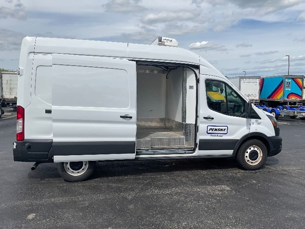 Refrigerated Truck-Light and Medium Duty Trucks-Ford-2023-Transit 250-Pittsburgh-PA-34,529\n\t\tmiles-$ 48,500 - Image 24