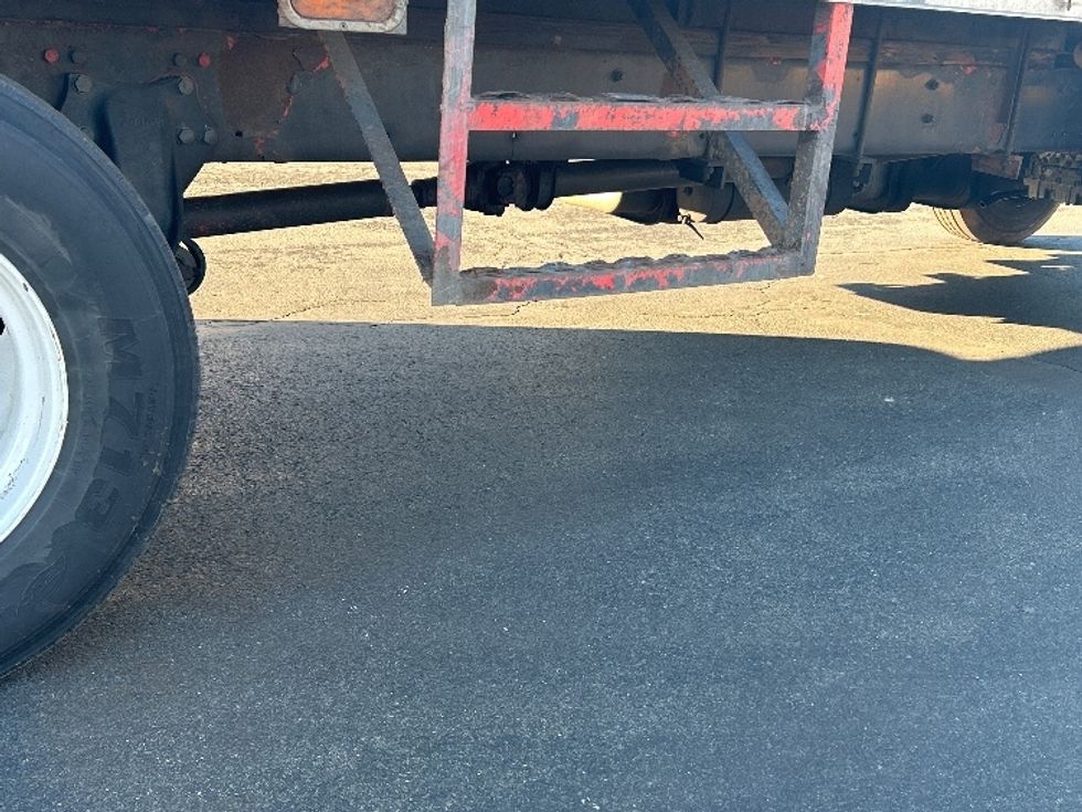 Refrigerated Truck-Light and Medium Duty Trucks-Freightliner-2006-M2-Chicopee-MA-258,366\n\t\tmiles-$ 13,000 - Image 14