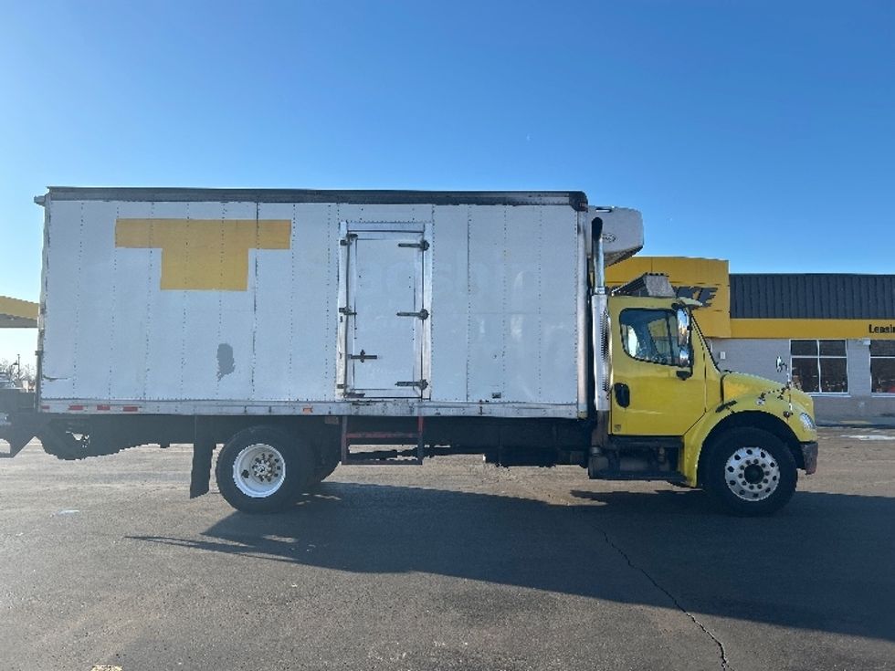 Refrigerated Truck-Light and Medium Duty Trucks-Freightliner-2006-M2-Chicopee-MA-258,366\n\t\tmiles-$ 13,000 - Image 15