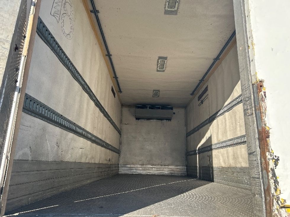 Refrigerated Truck-Light and Medium Duty Trucks-Freightliner-2006-M2-Chicopee-MA-258,366\n\t\tmiles-$ 13,000 - Image 8