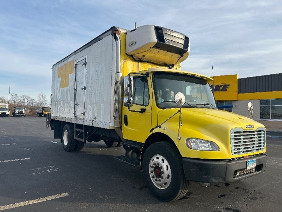 Refrigerated Truck-Light and Medium Duty Trucks-Freightliner-2006-M2-Chicopee-MA-308,388\n\t\tmiles-$ 9,750 - Image 1